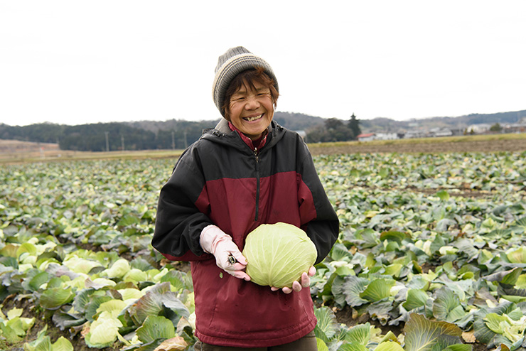 「もっと滋賀県産のキャベツが全国に広がっていくといいですね」と、満面の笑顔で話す熊田さん